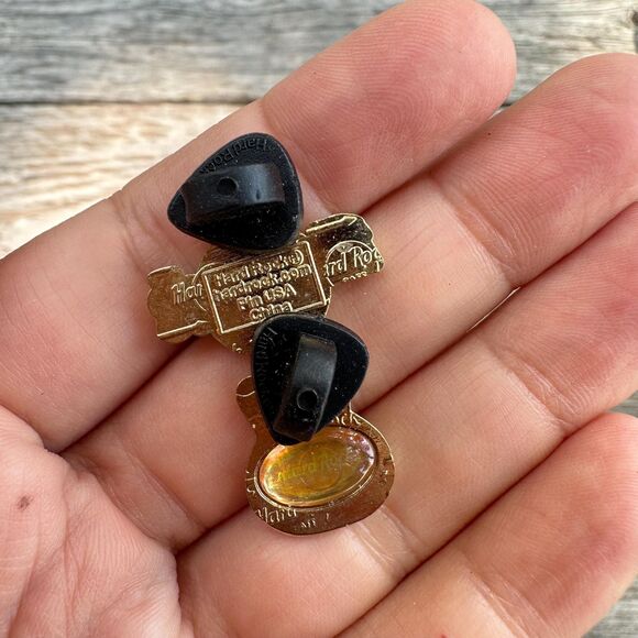 Vintage Jewelry Hard Rock Cafe Guitar Brooch Pin - Picture 2 of 2